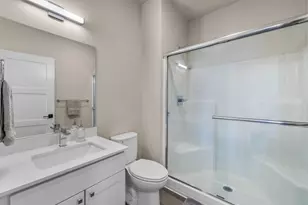 20534 Empire Ave, Bend, OR 97701 - Photo 31