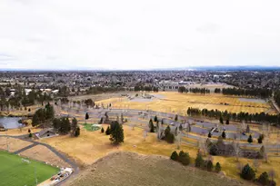 63153 NE Hadley Pl, Bend, OR 97701 - Photo 25
