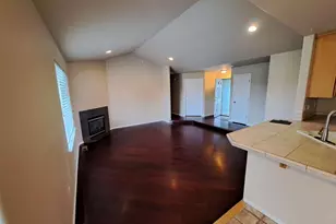 2465 NE 7th Ln, Redmond, OR 97756 - Photo 7