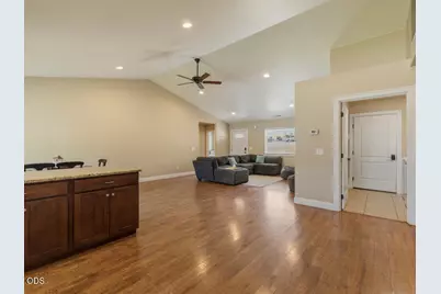 2852 Glacier Drive, Klamath Falls, OR 97603 - Photo 37