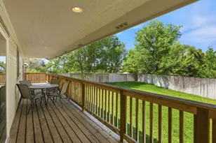 2852 Glacier Dr, Klamath Falls, OR 97603 - Photo 15