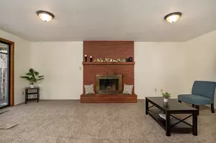 540 Golf View Dr, Medford, OR 97504 - Photo 5