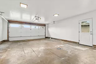 532 Barry Cir, Medford, OR 97501 - Photo 25