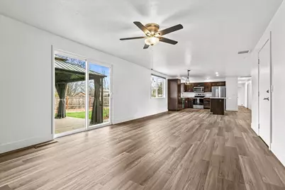 532 Barry Circle, Medford, OR 97501 - Photo 9