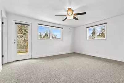 532 Barry Circle, Medford, OR 97501 - Photo 15