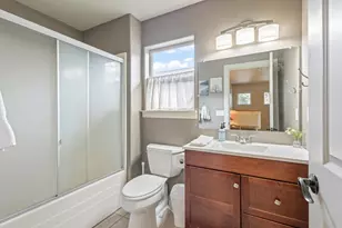 358 S Cedar St, Sisters, OR 97759 - Photo 15