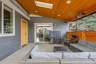 358 S Cedar St, Sisters, OR 97759 - Photo 21