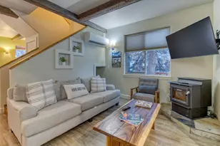 358 S Cedar St, Sisters, OR 97759 - Photo 5