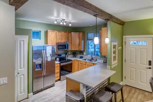 358 S Cedar St, Sisters, OR 97759 - Photo 13