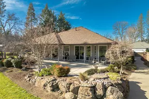 209 Twisted Pine Dr, Grants Pass, OR 97527 - Photo 43