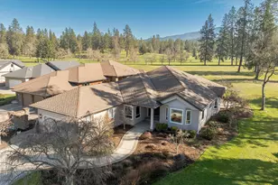 209 Twisted Pine Dr, Grants Pass, OR 97527 - Photo 49