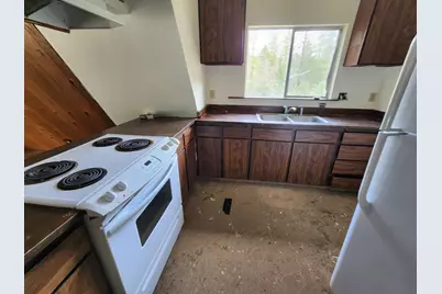 2751 Caves Highway, Cave Junction, OR 97523 - Photo 9