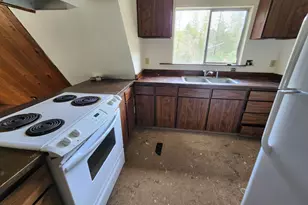 2751 Caves Hwy, Cave Junction, OR 97523 - Photo 9