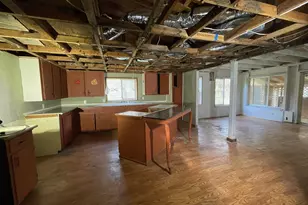 411 S Old Stage Rd, Cave Junction, OR 97523 - Photo 9