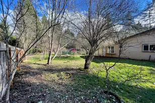 411 S Old Stage Rd, Cave Junction, OR 97523 - Photo 29