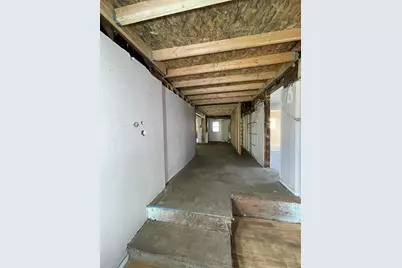 1805 NW Candler Avenue, Grants Pass, OR 97526 - Photo 15