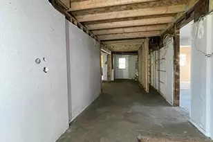 1805 NW Candler Ave, Grants Pass, OR 97526 - Photo 15