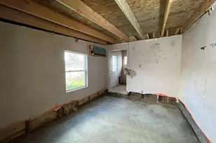 1805 NW Candler Ave, Grants Pass, OR 97526 - Photo 17