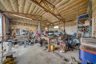 26690 Horsell Rd, Bend, OR 97701 - Photo 47