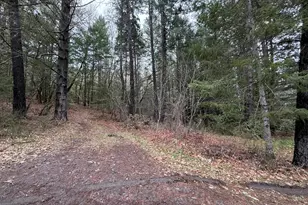 907 Riverbanks Rd, Grants Pass, OR 97527 - Photo 1