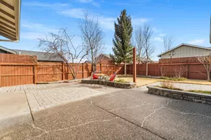 20657 Wild Goose Ln, Bend, OR 97702 - Photo 23