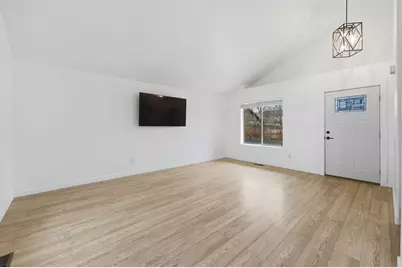 51281 Riley Lane, La Pine, OR 97739 - Photo 3