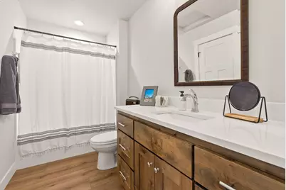 347 E Jefferson Avenue, Sisters, OR 97759 - Photo 51