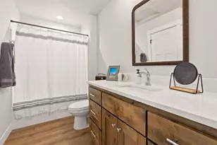 347 E Jefferson Ave, Sisters, OR 97759 - Photo 53