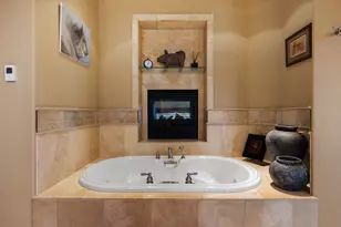 19558 Fairway Ridge Ln, Bend, OR 97702 - Photo 49