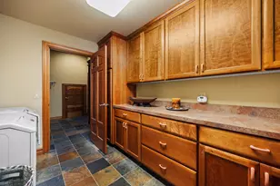 19558 Fairway Ridge Ln, Bend, OR 97702 - Photo 31