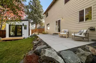 1512 NE Quiet Ridge Ln, Bend, OR 97701 - Photo 35