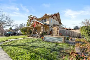 610 S Holly St, Medford, OR 97501 - Photo 3