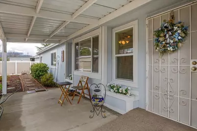 [Address not provided], Phoenix, OR 97535 - Photo 5