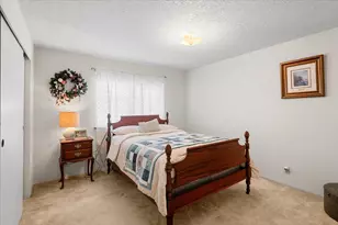 [Address not provided], Phoenix, OR 97535 - Photo 17