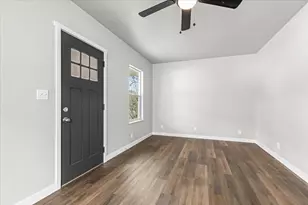 403 SW Burgess St, Grants Pass, OR 97526 - Photo 7