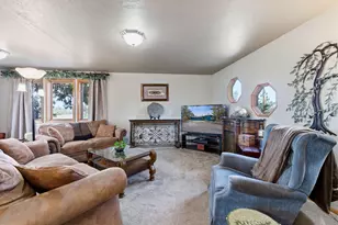 1686 NE Negus Way, Redmond, OR 97756 - Photo 25