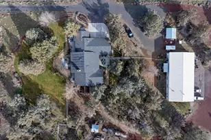 1686 NE Negus Way, Redmond, OR 97756 - Photo 75