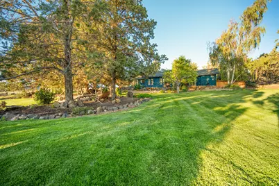 1686 NE Negus Way, Redmond, OR 97756 - Photo 59