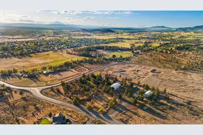 1686 NE Negus Way, Redmond, OR 97756 - Photo 45