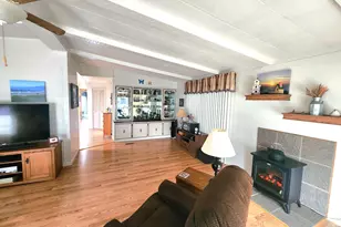 123 Waverly Dr, Grants Pass, OR 97526 - Photo 3