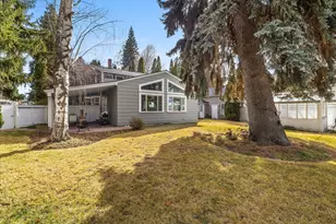 898 NW Riverside Blvd, Bend, OR 97703 - Photo 35