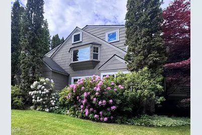 898 NW Riverside Boulevard, Bend, OR 97703 - Photo 3