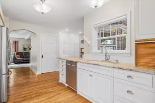 898 NW Riverside Blvd, Bend, OR 97703 - Photo 15