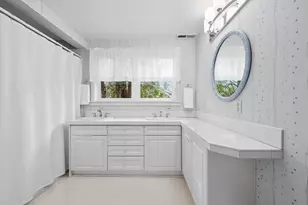 898 NW Riverside Blvd, Bend, OR 97703 - Photo 29