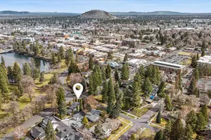 898 NW Riverside Blvd, Bend, OR 97703 - Photo 41