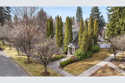 898 NW Riverside Boulevard, Bend, OR 97703 - Photo 37