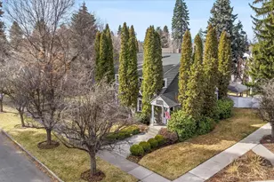 898 NW Riverside Blvd, Bend, OR 97703 - Photo 37