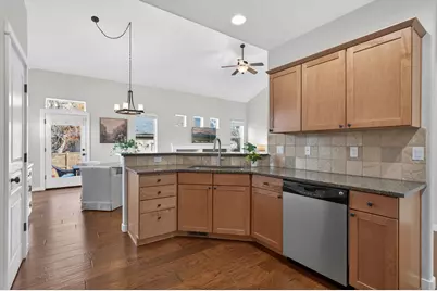 19744 SW Aspen Ridge Drive, Bend, OR 97702 - Photo 9