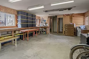 18879 River Woods Dr, Bend, OR 97702 - Photo 27