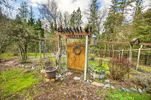 565 Greens Creek Rd, Grants Pass, OR 97527 - Photo 15